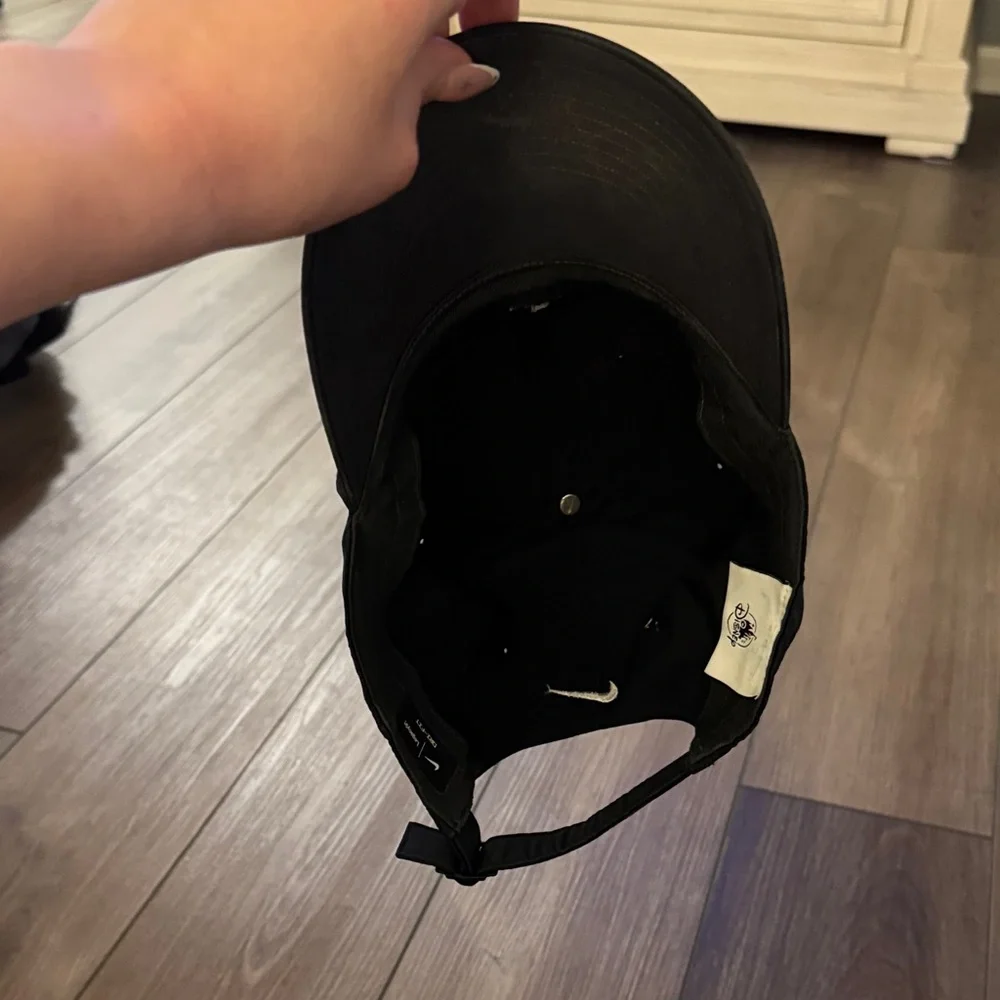 *Disney Nike Hat - Picture 3 of 3